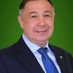 Минниханов Раис Нургалиевич
